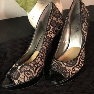 Guess Lace Platform Pumps